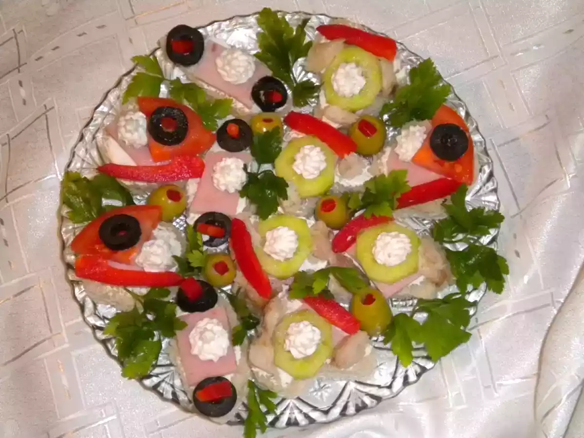 Mini-sandvisuri asortate - poza 2