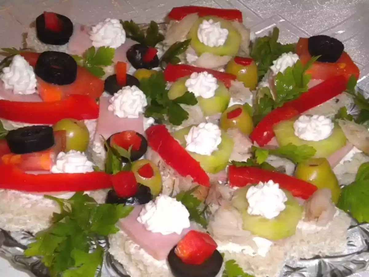 Mini-sandvisuri asortate - poza 3