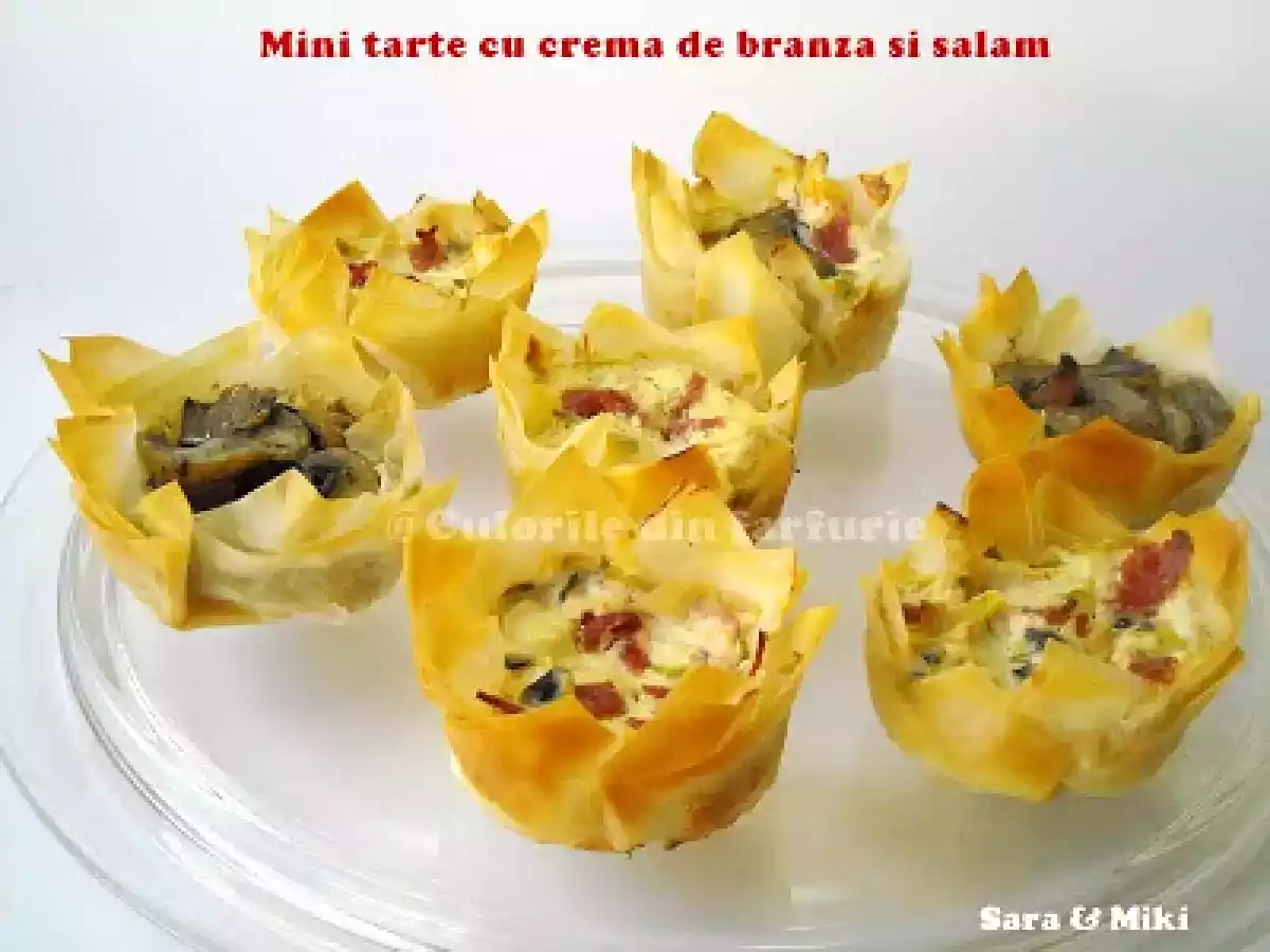 Mini-Tarte cu crema de branza si salam