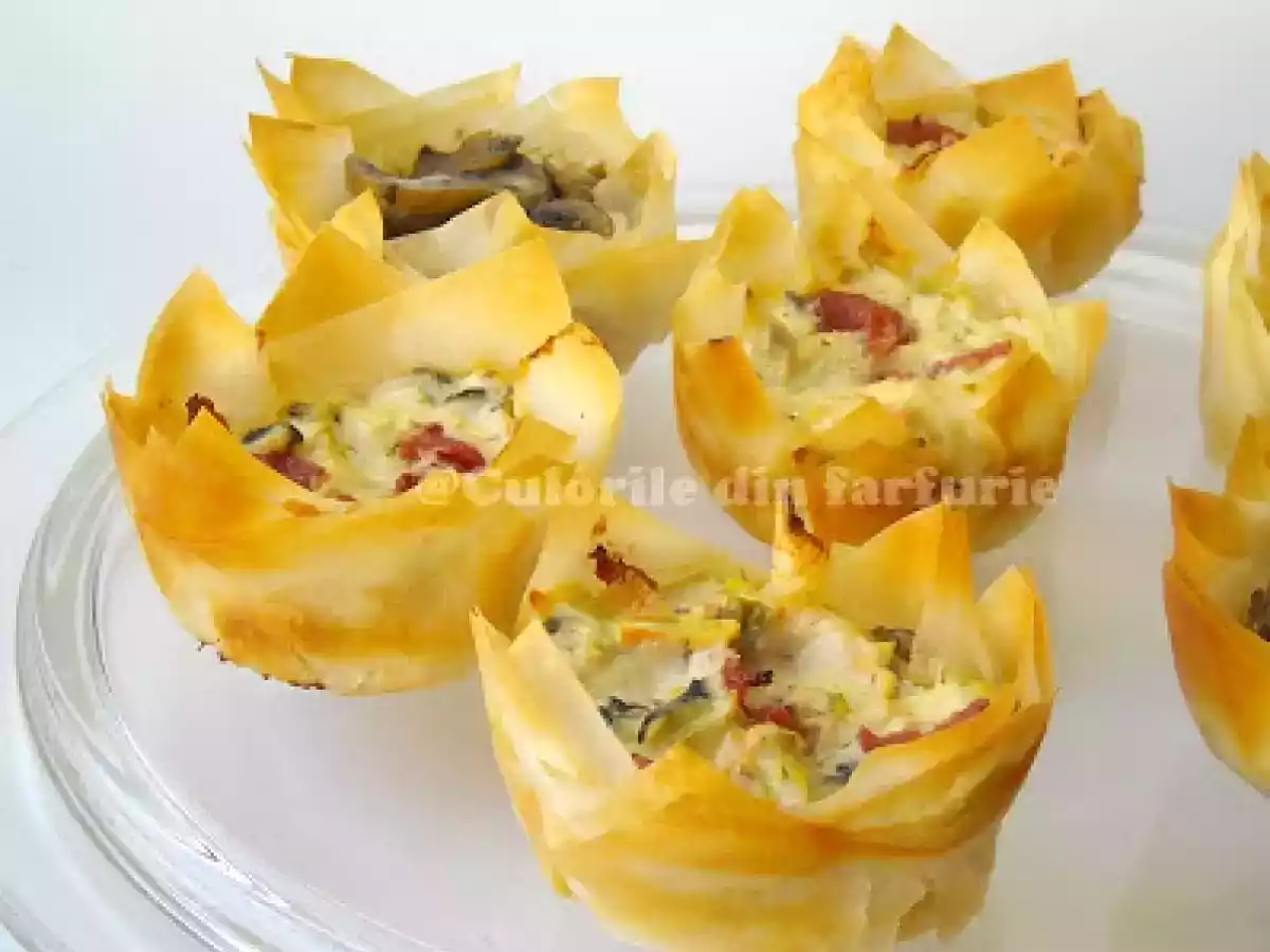 Mini-Tarte cu crema de branza si salam - poza 3