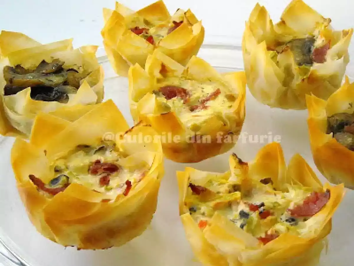 Mini-Tarte cu crema de branza si salam - poza 4