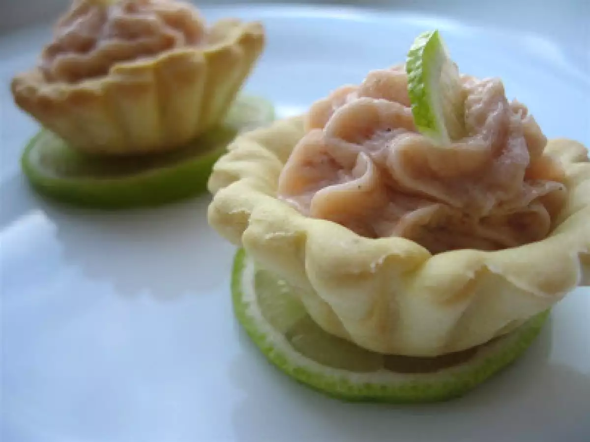 Mini tarte cu mousse de somon - poza 3