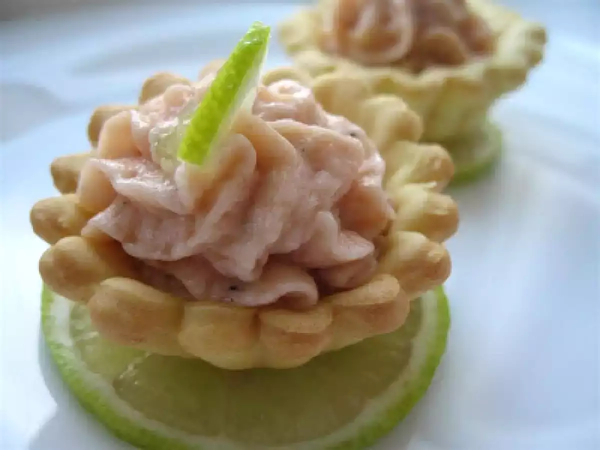 Mini tarte cu mousse de somon - poza 4