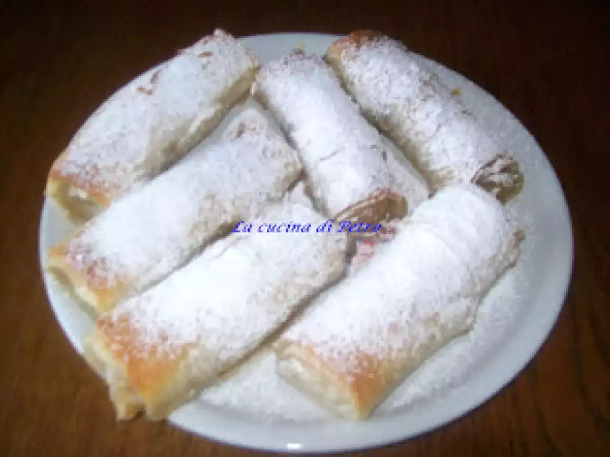 Miniștrudele cu mere - poza 2