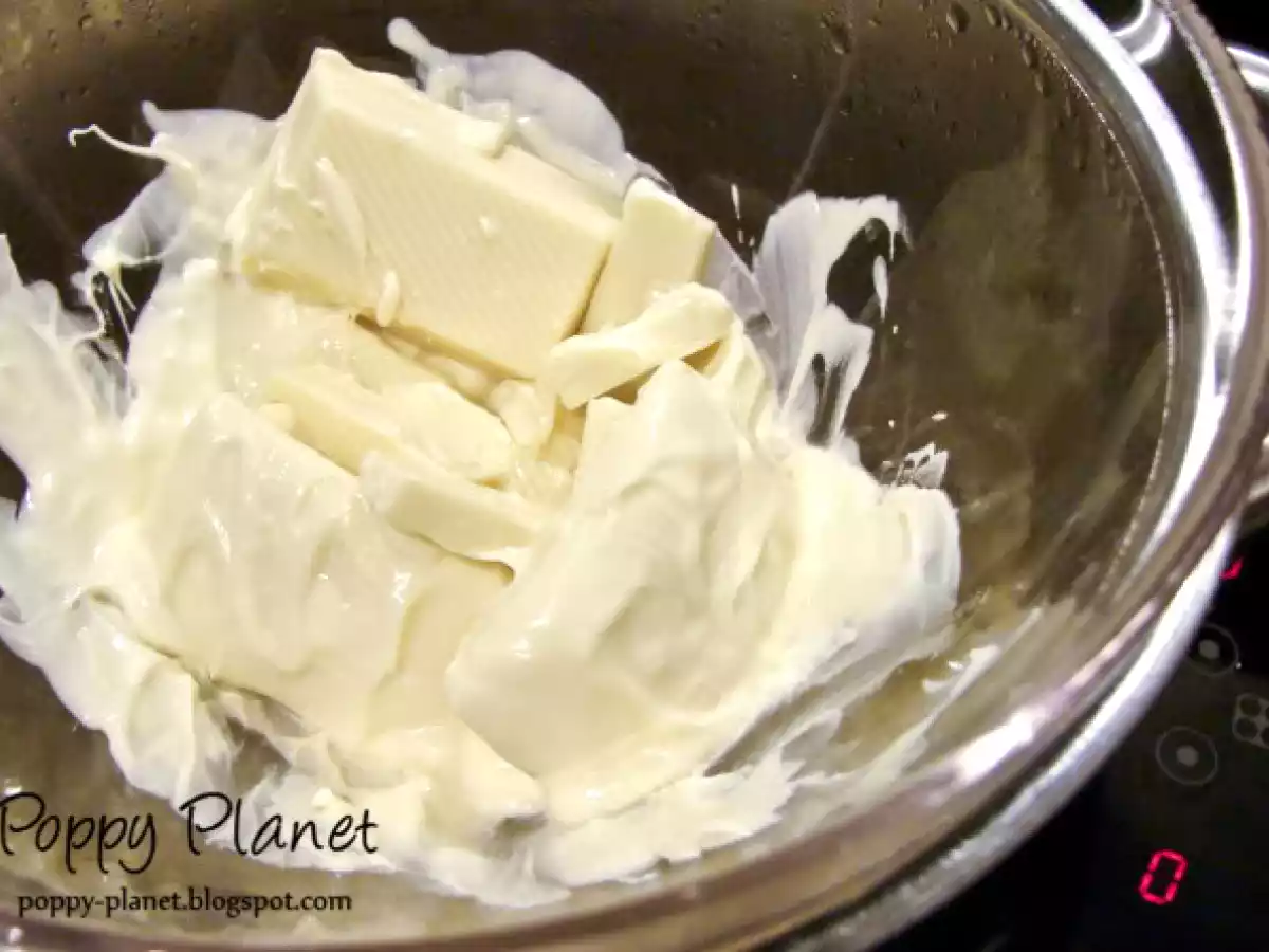 Mousse de ciocolata alba si menta - poza 3