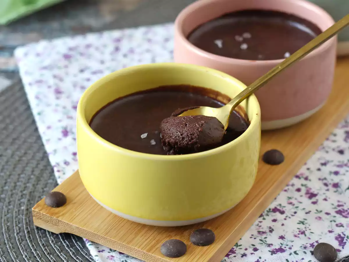Mousse de ciocolată perfectă, ultra gourmet, cu un strop de sare - poza 3