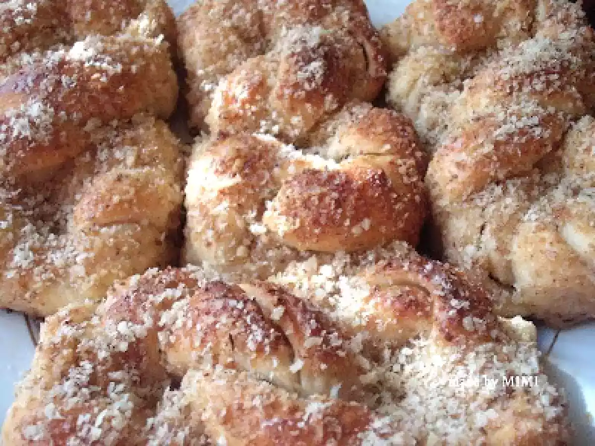 MUCENICI (DE POST) - poza 2