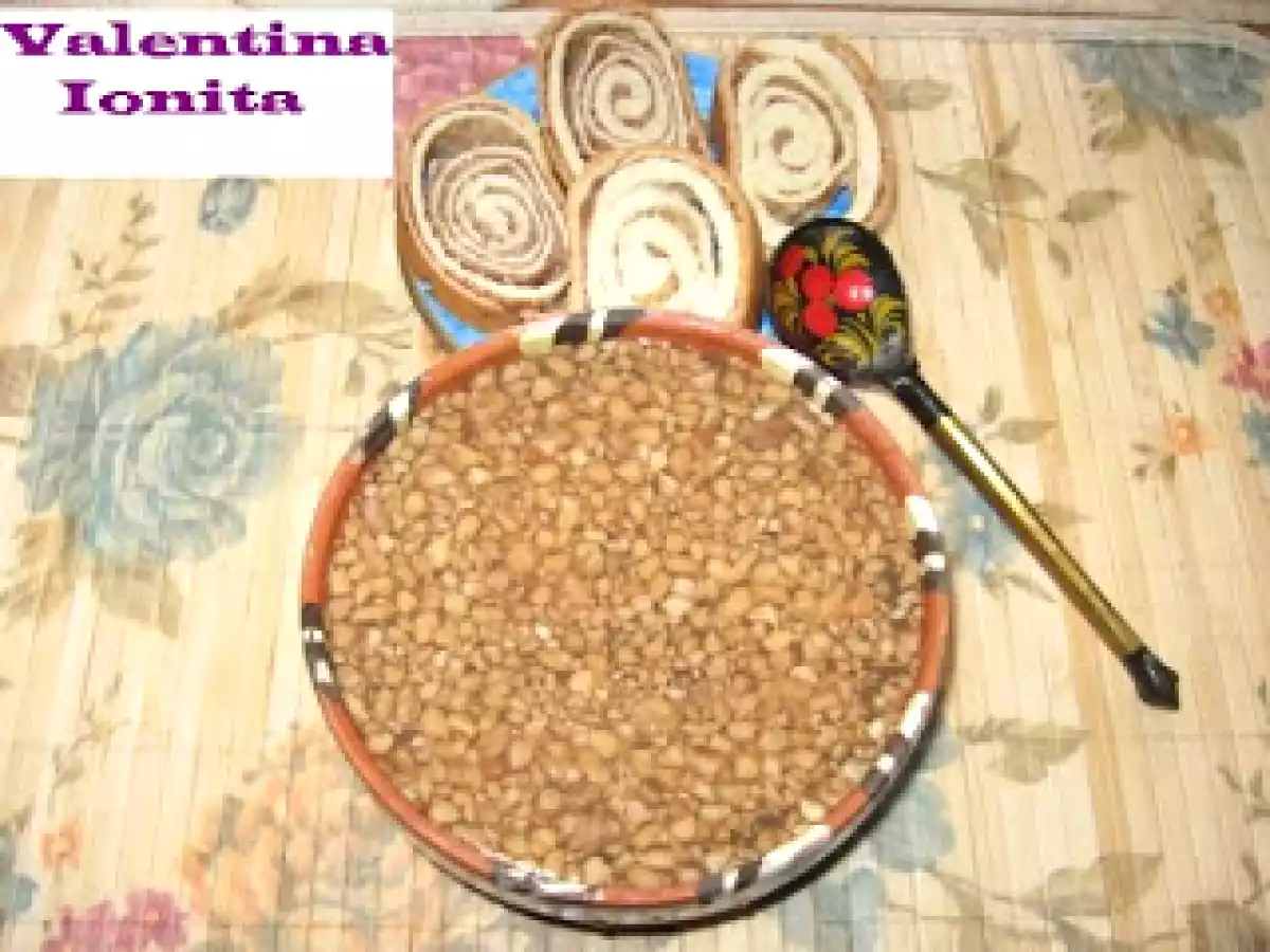 Mucenici dobrogeni fierti cu zeama - poza 2