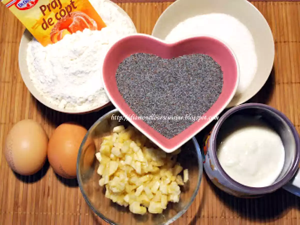 Muffins cu banane si mac - pufoase si aromate! - poza 3