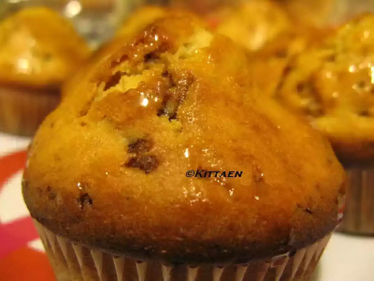 Muffins cu ciocolata si nuci