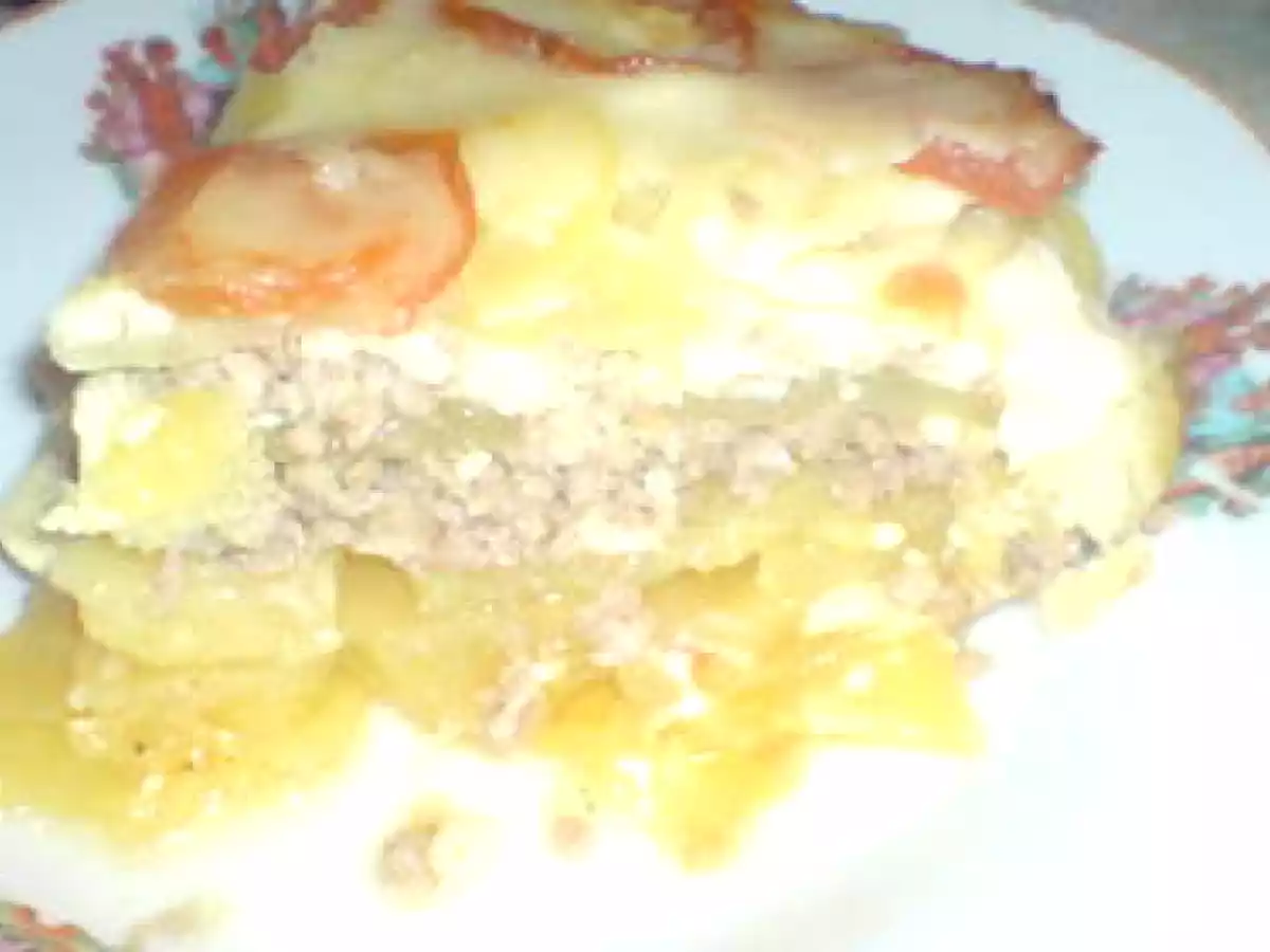 Musaca de cartofi cu carne