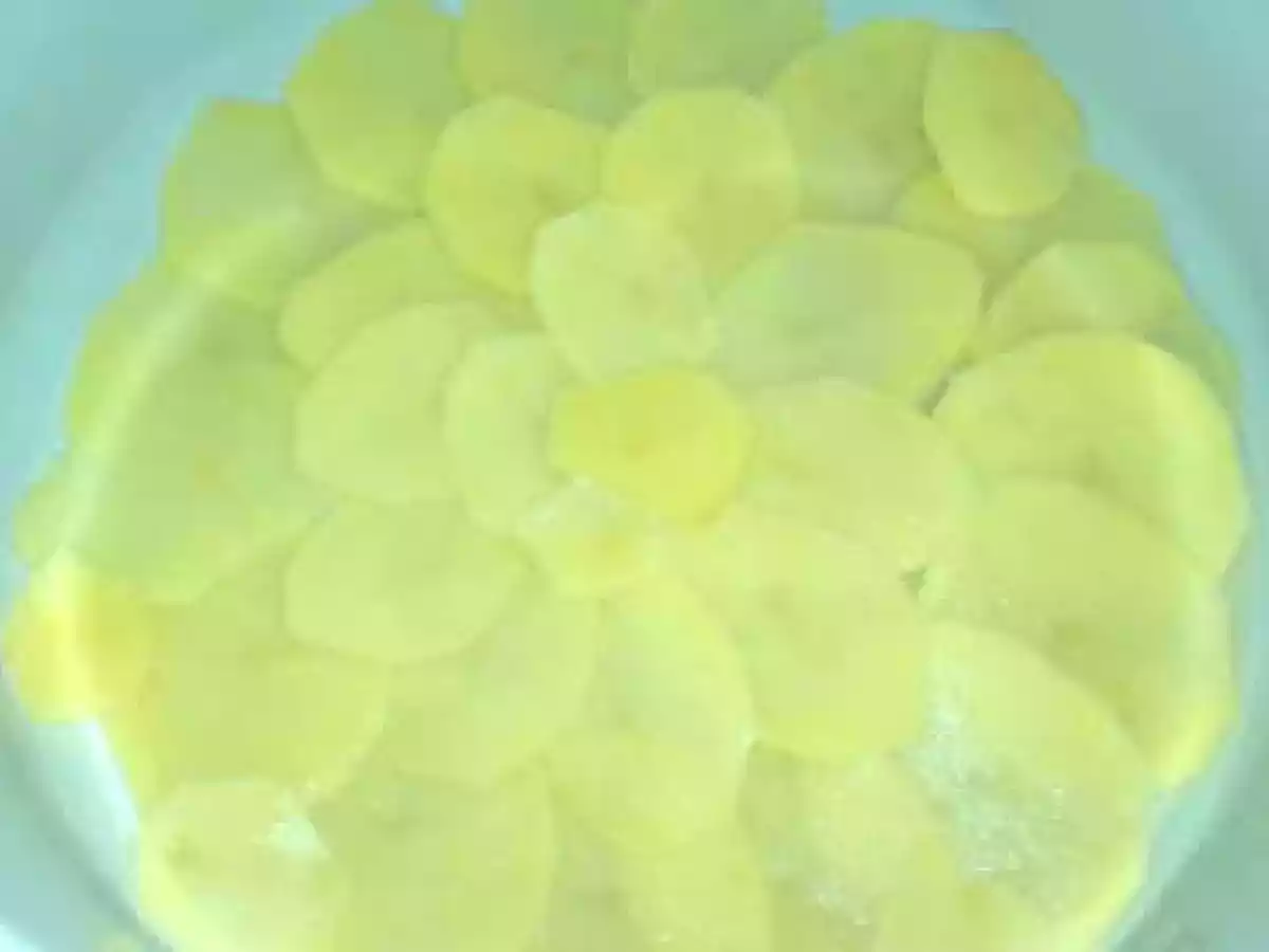 Musaca de cartofi cu carne - poza 2