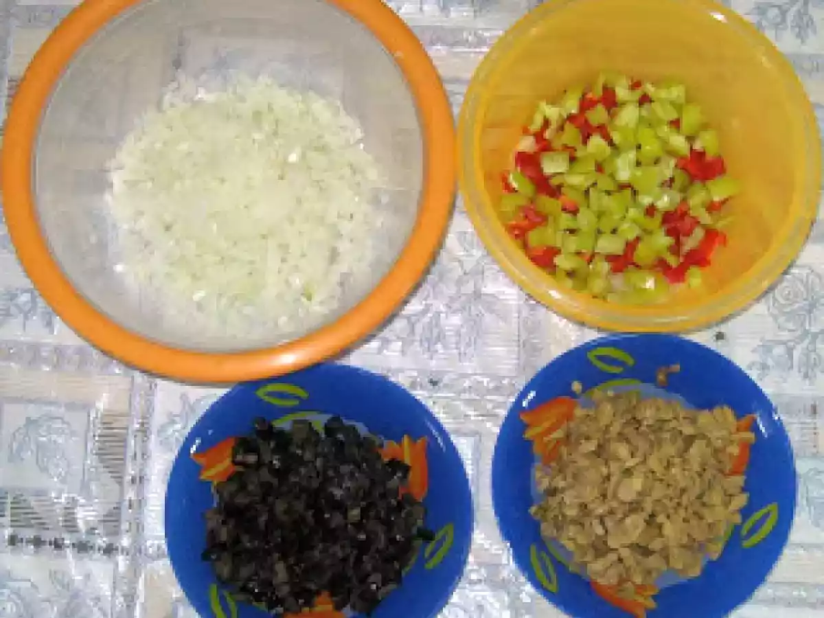 Musaca de cartofi cu ciuperci si masline - poza 5