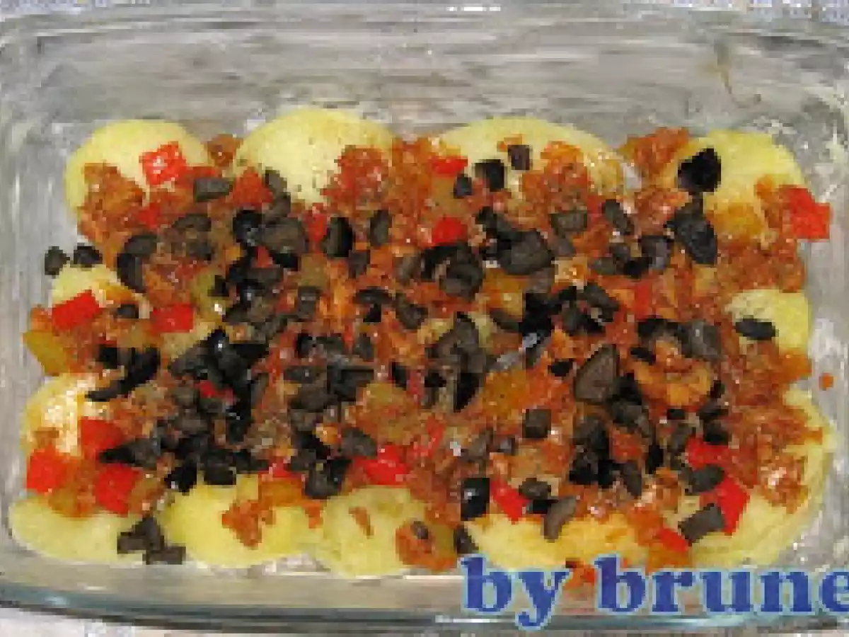 Musaca de cartofi cu ciuperci si masline - poza 13