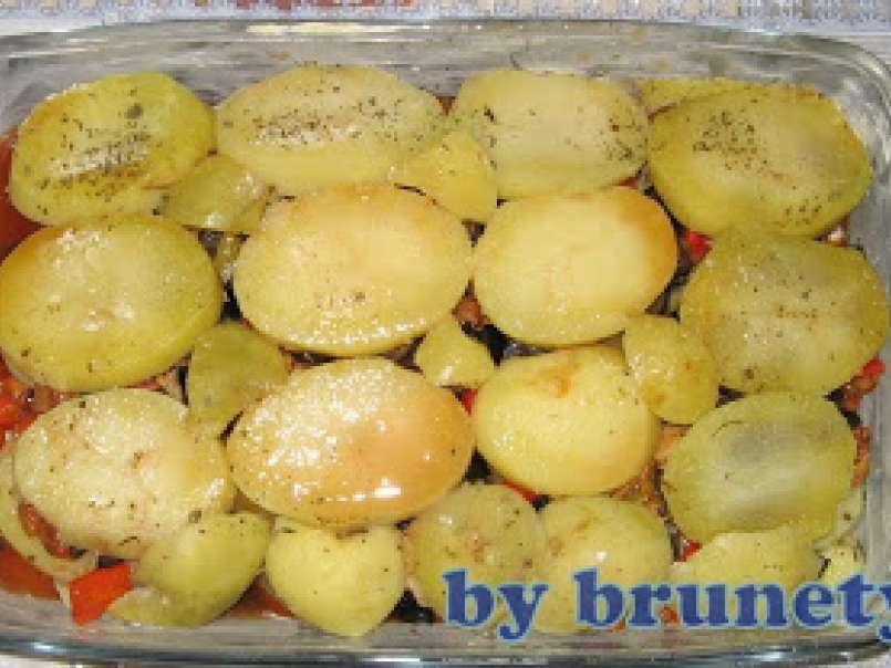 Musaca de cartofi cu ciuperci si masline - poza 14