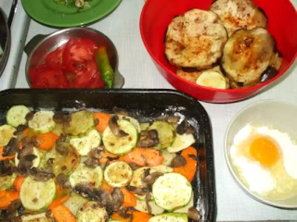 Musaca de vinete cu carne de curcan si costita - poza 6