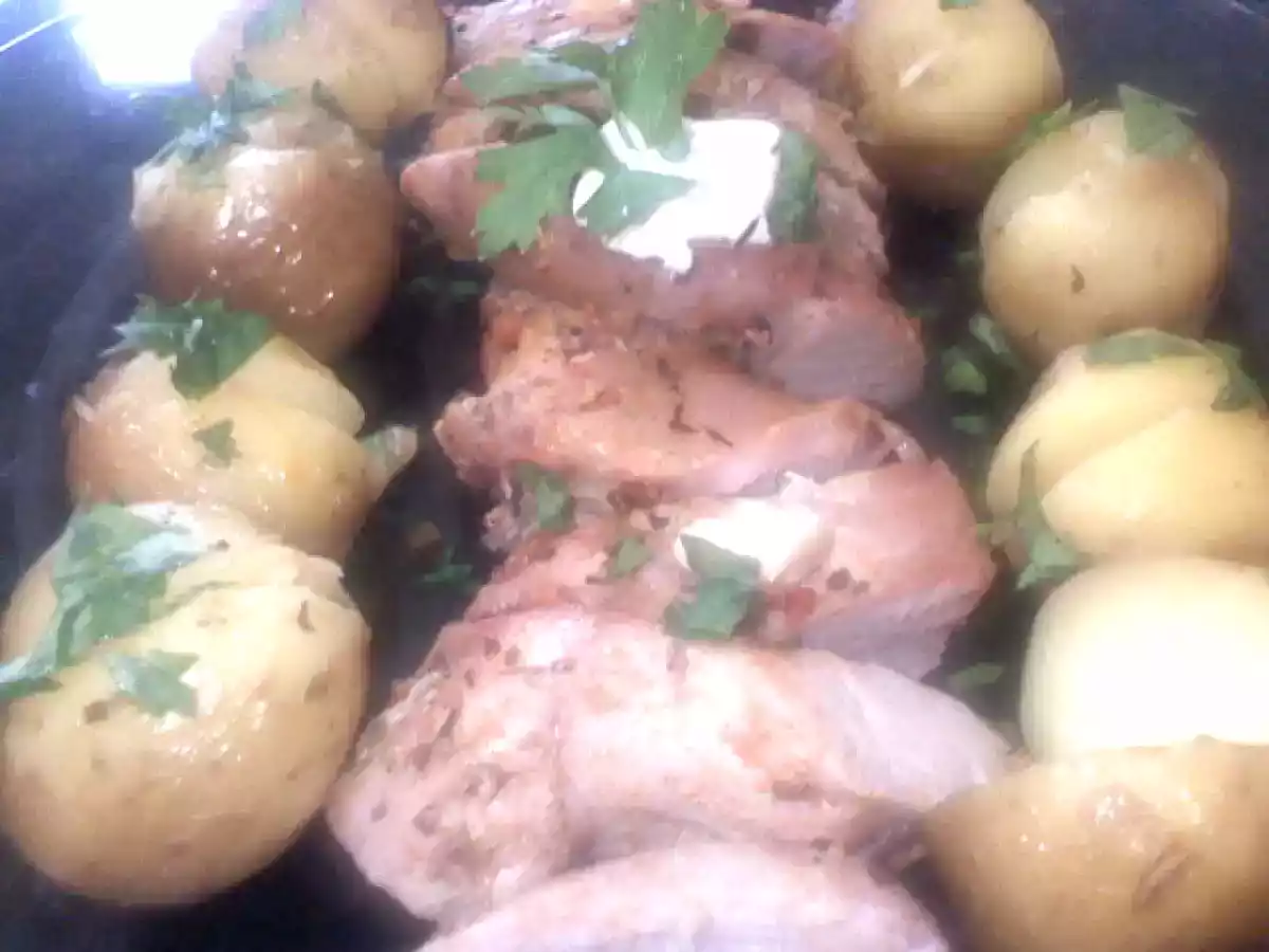 Muschi de porc cu cartofi la cuptor - poza 3