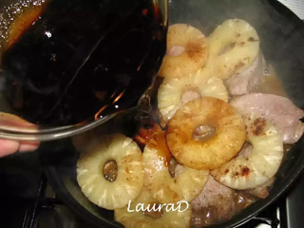 Muschiulet de porc cu ananas si sos picant - poza 4