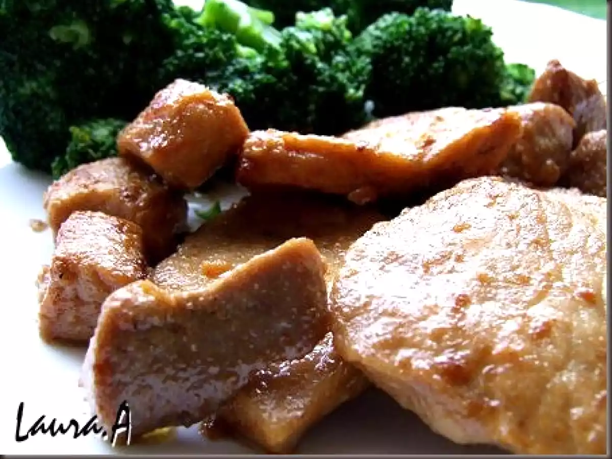 Muschiulet de porc in unt cu broccoli - poza 2