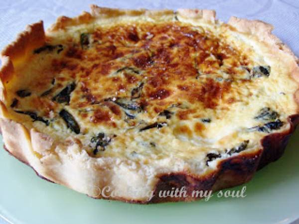 My petit-chef and I: Quiche cu leurda si branza de burduf