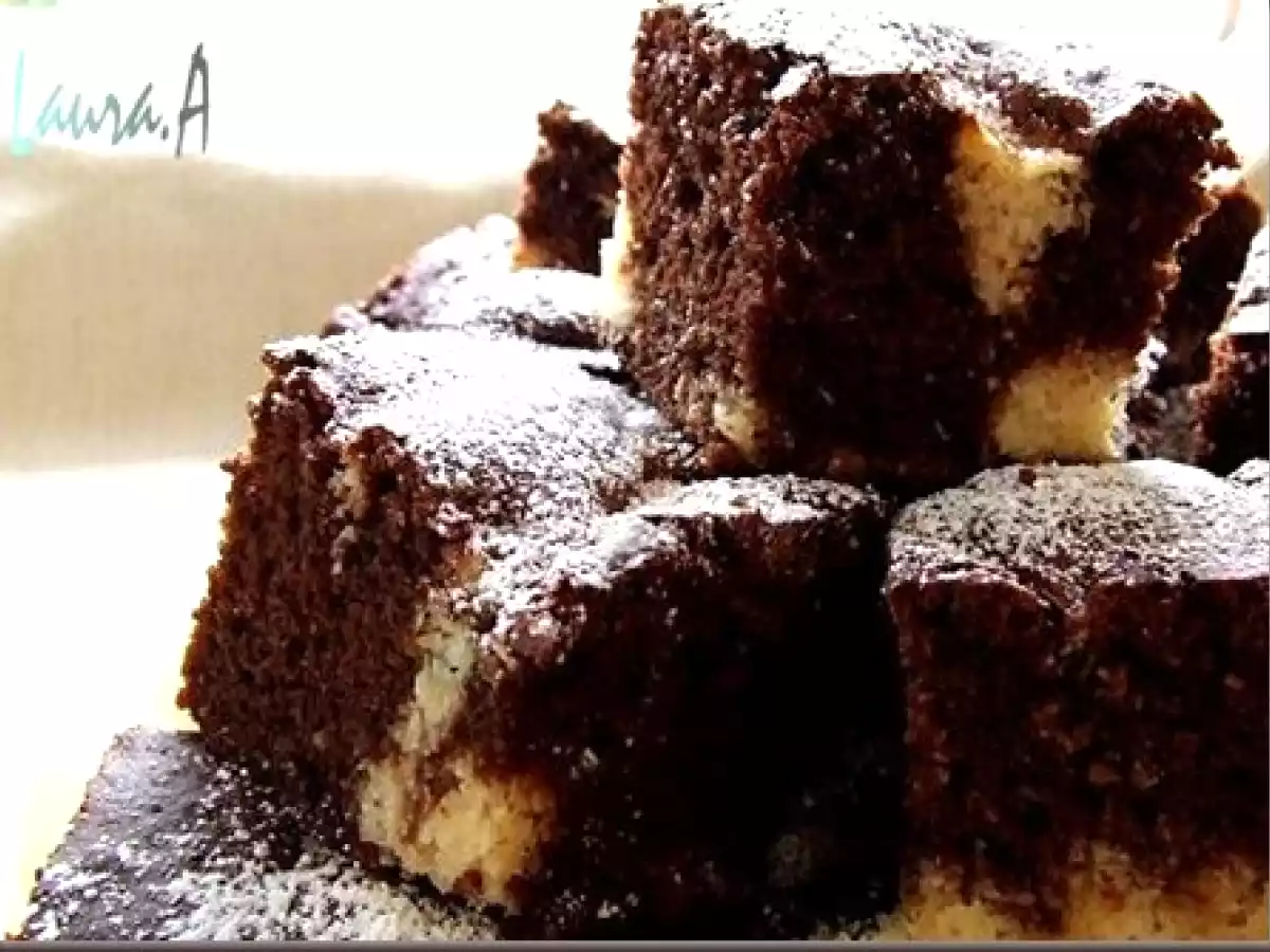 Negresa cu inima de cocos si migdale