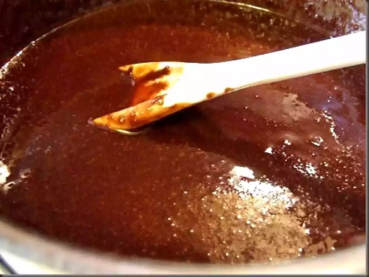 Negresa cu inima de cocos si migdale - poza 3