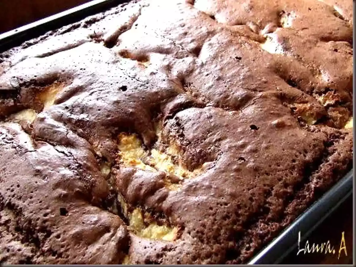 Negresa cu inima de cocos si migdale - poza 6