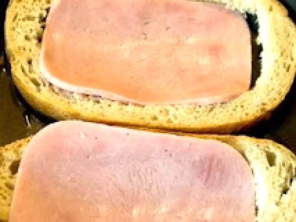 Ochiuri in paine - poza 3