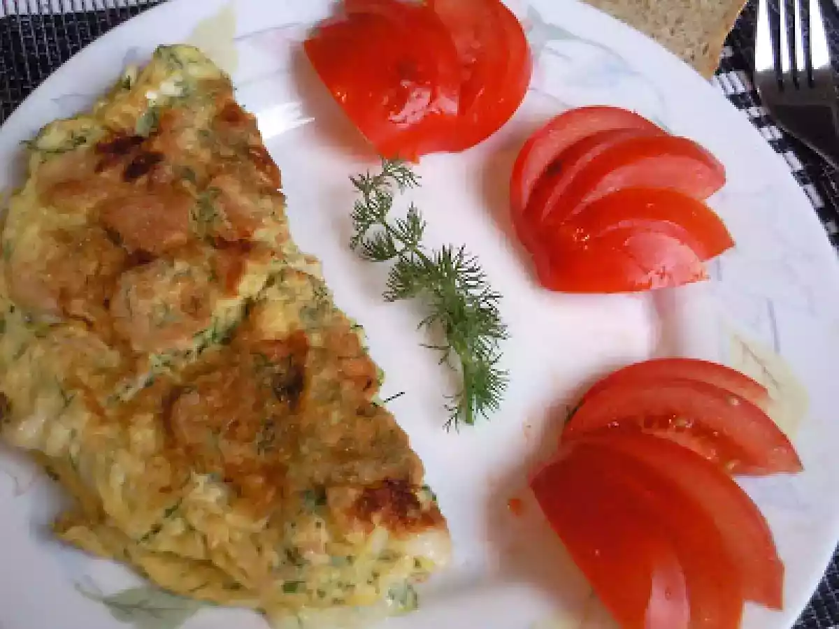 OMLETA CU CASCAVAL SI CRENVUSTI VEGETALI / TORTILLA FRACESA CON QUESO Y SALCHICHA VEGETAL - poza 9