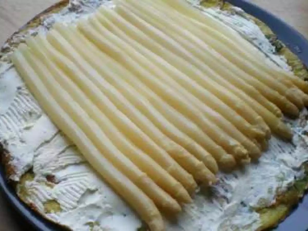 Omleta cu crema de branza si sparanghel