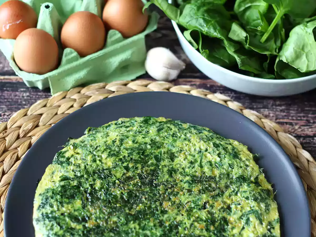 Omletă cu spanac, un preparat vegetarian ușor și delicios - poza 2