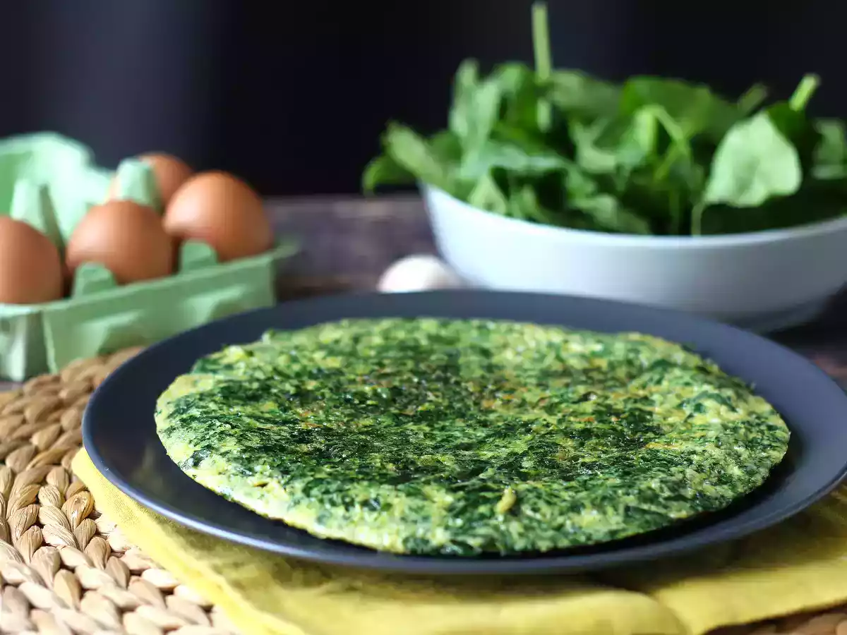 Omletă cu spanac, un preparat vegetarian ușor și delicios - poza 3