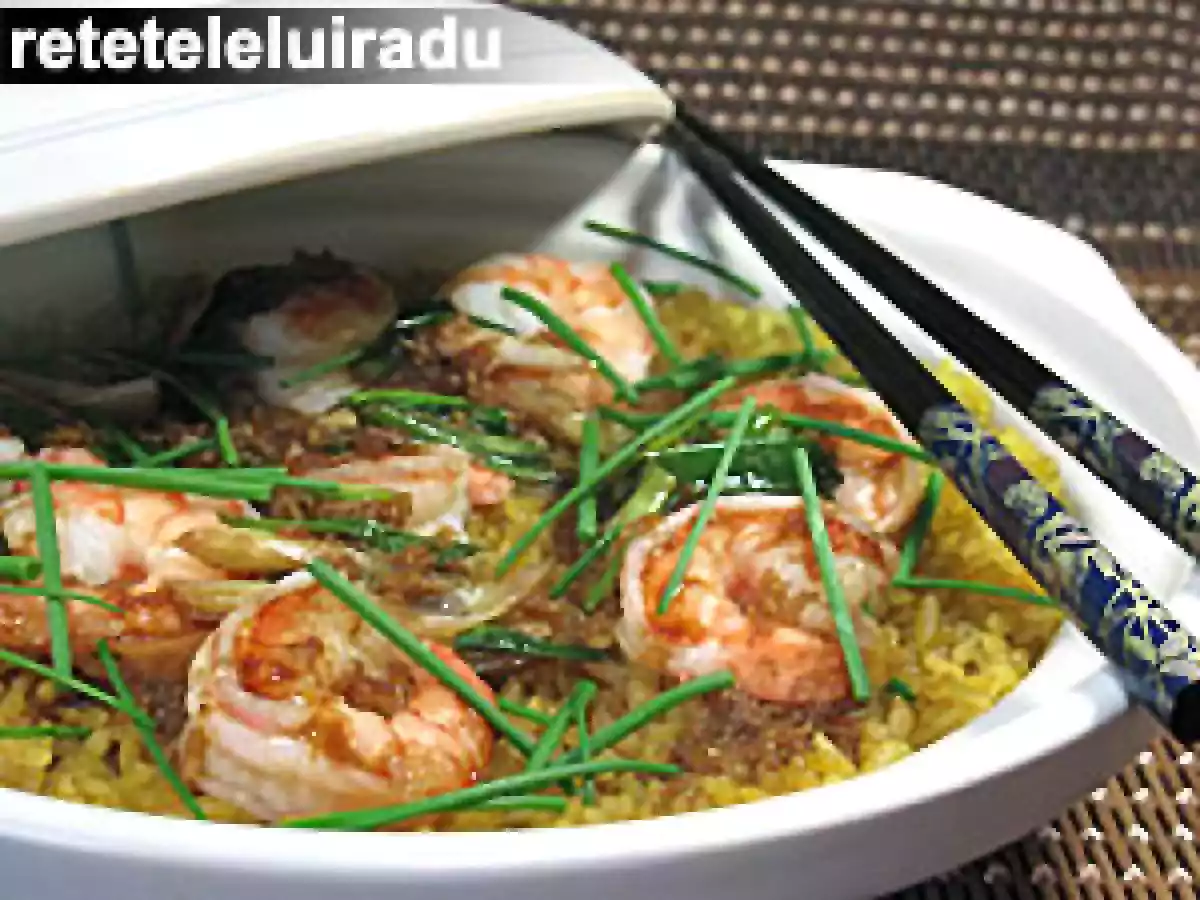 Orez cu curry si creveti