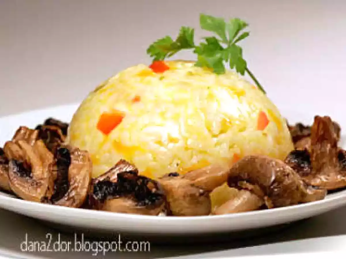 Orez cu legume si ciuperci coapte