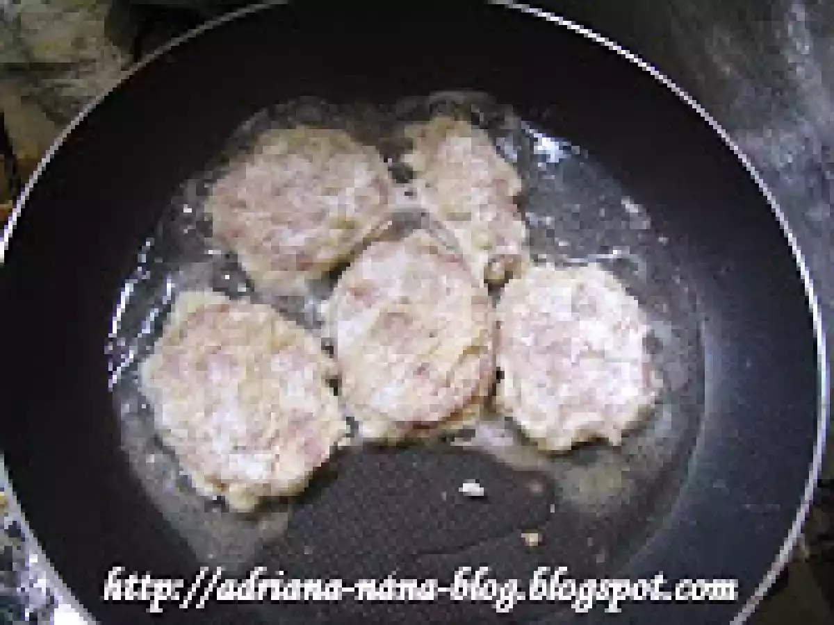 Orez cu muschi tiganesc pane - poza 3