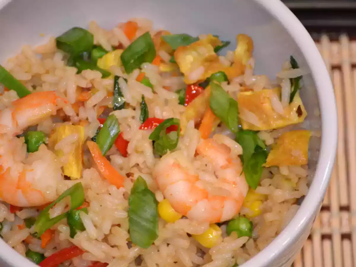 Orez prăjit cu creveți