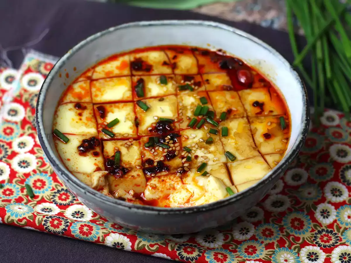 Ouă chinezești la abur: rețeta chineză pentru ouă mătăsoase aburite, cu doar două ingrediente! - poza 3