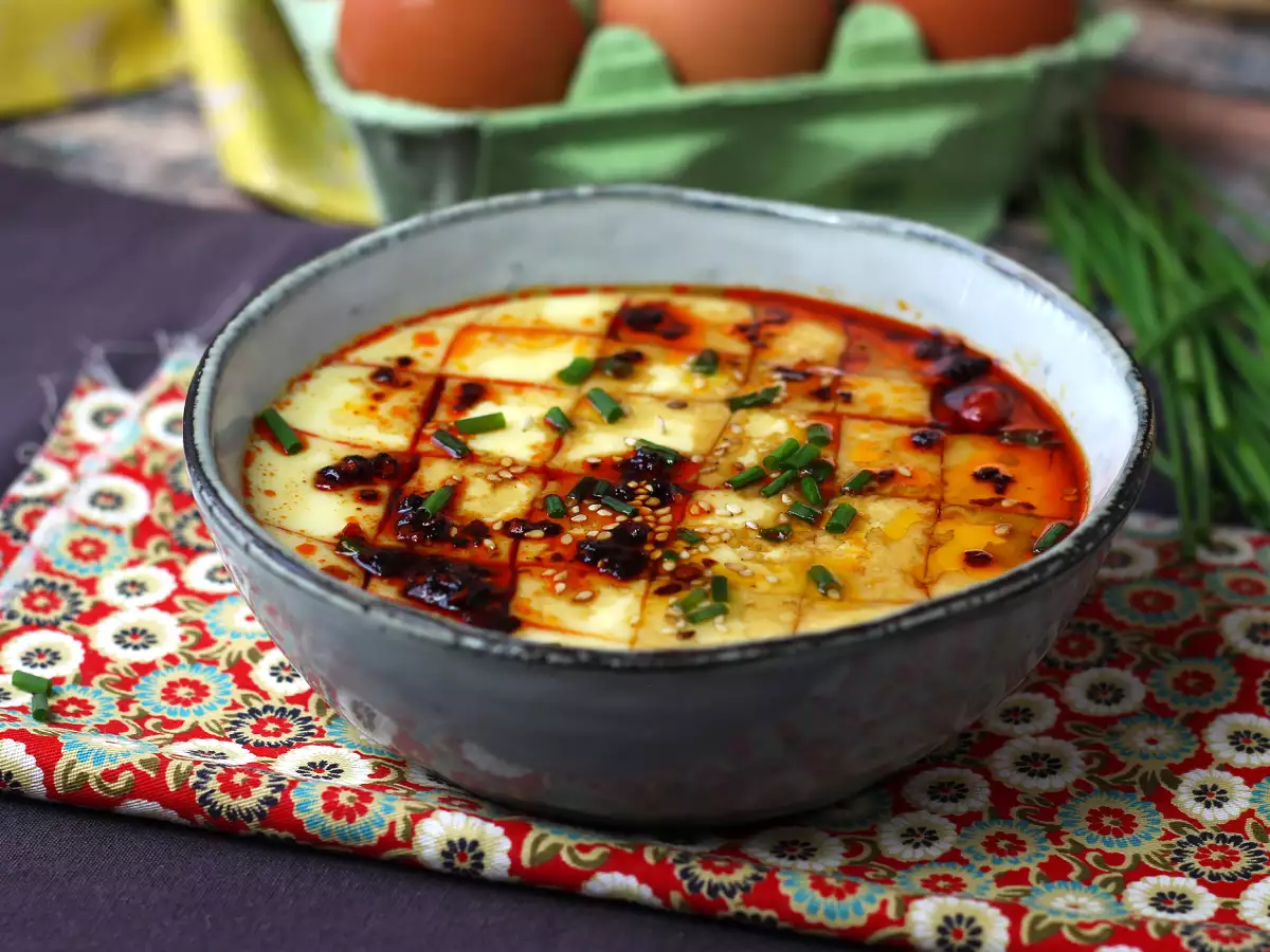 Ouă chinezești la abur: rețeta chineză pentru ouă mătăsoase aburite, cu doar două ingrediente! - poza 5