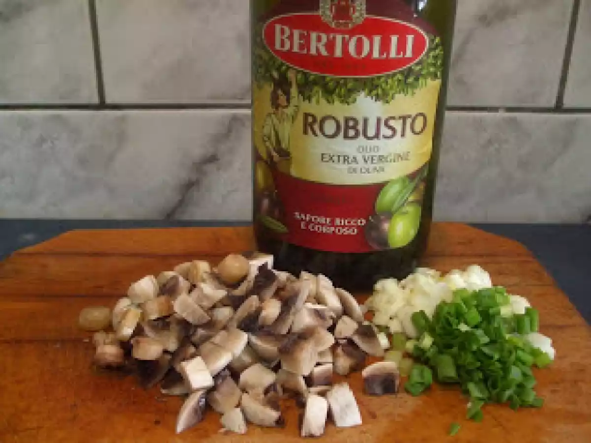 OUA CU CEAPA SI CIUPERCI - poza 2