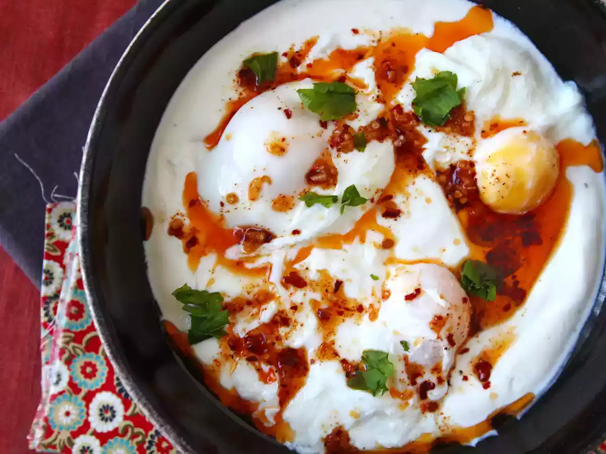 Ouă în stil turcesc - çilbir - poza 5