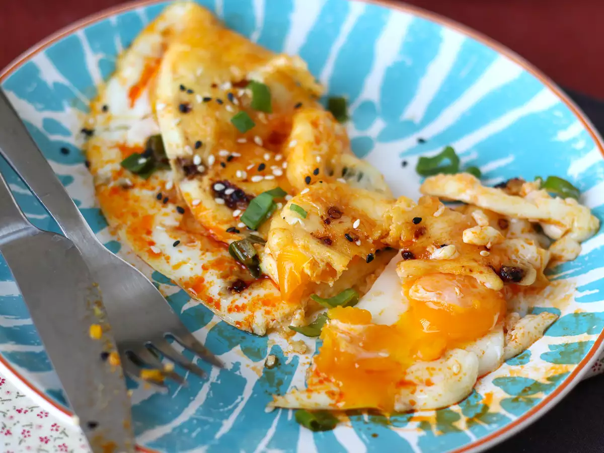 Ouă prăjite cu miere și mozzarella, micul dejun expres dulce, sărat și picant! - poza 6