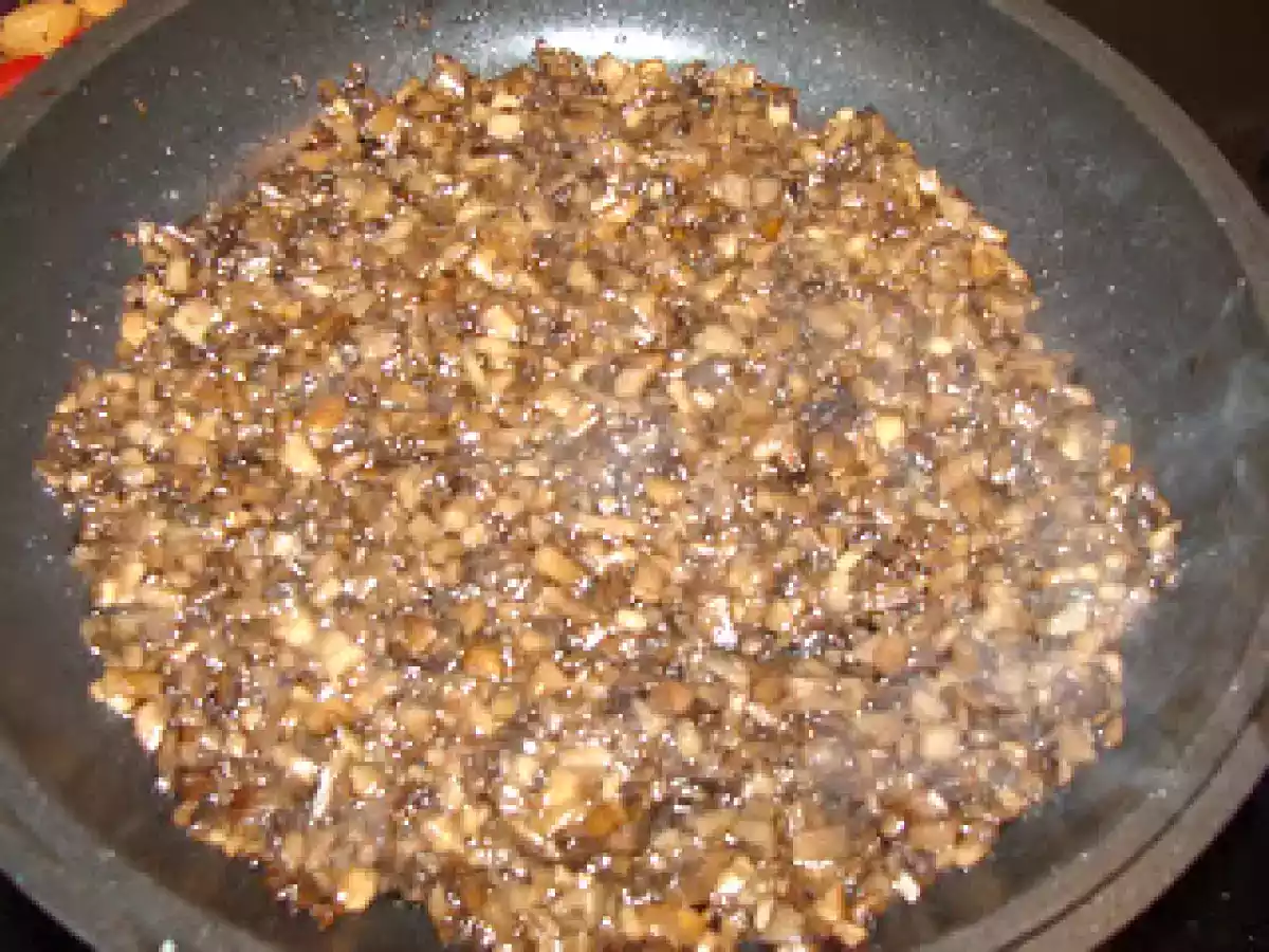 Oua umplute cu ciuperci - poza 4