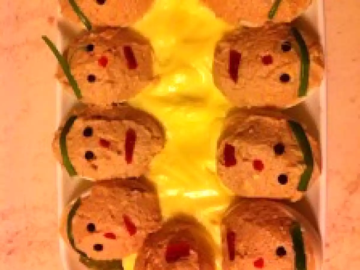 Oua umplute cu pateu