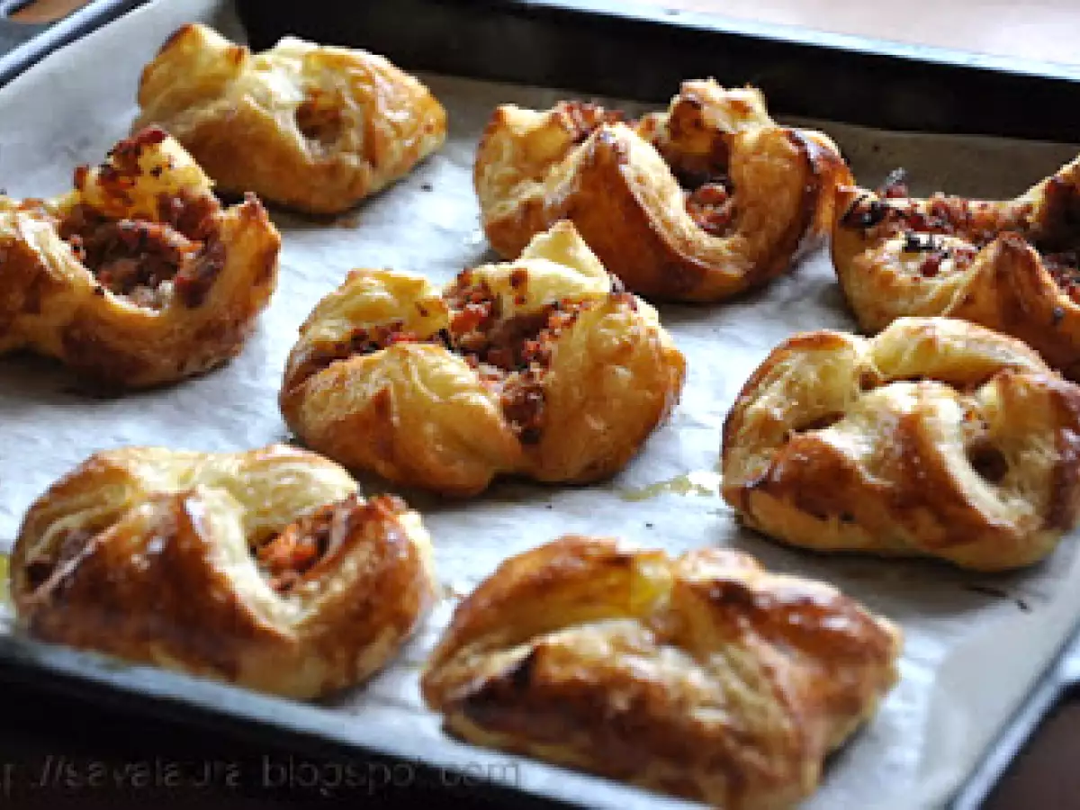 Pachetele cu umplutura de carne si morcovi - poza 3