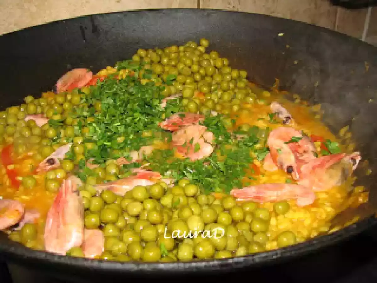 Paella cu creveti si mazare - poza 6