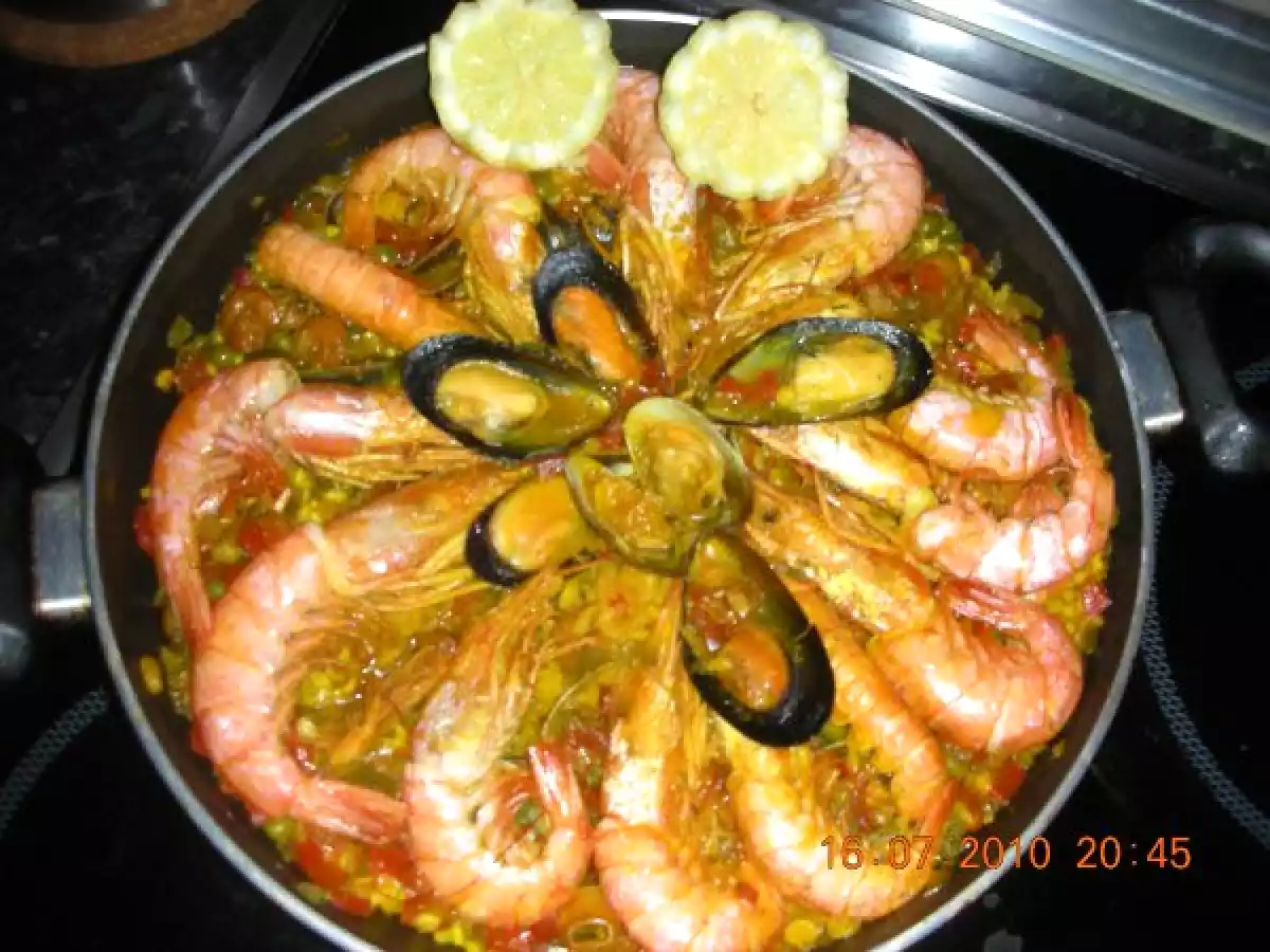 Paella cu fructe de mare - poza 3