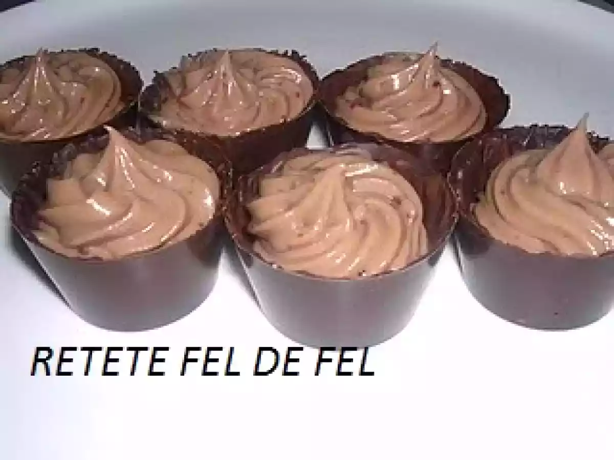 PAHARUTE DE CIOCOLATA CU CREMA DE MASCARPONE