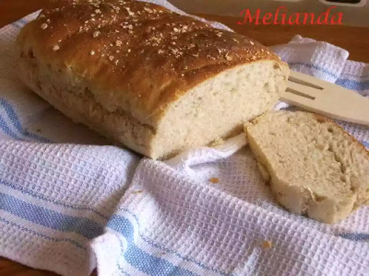 Paine coapta in vas de lut - poza 8