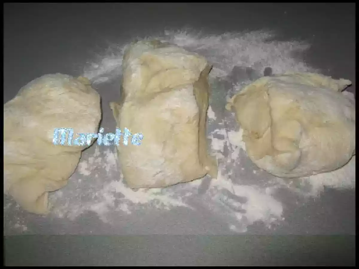 Paine cu cascaval & placinte cu ciuperci - poza 4