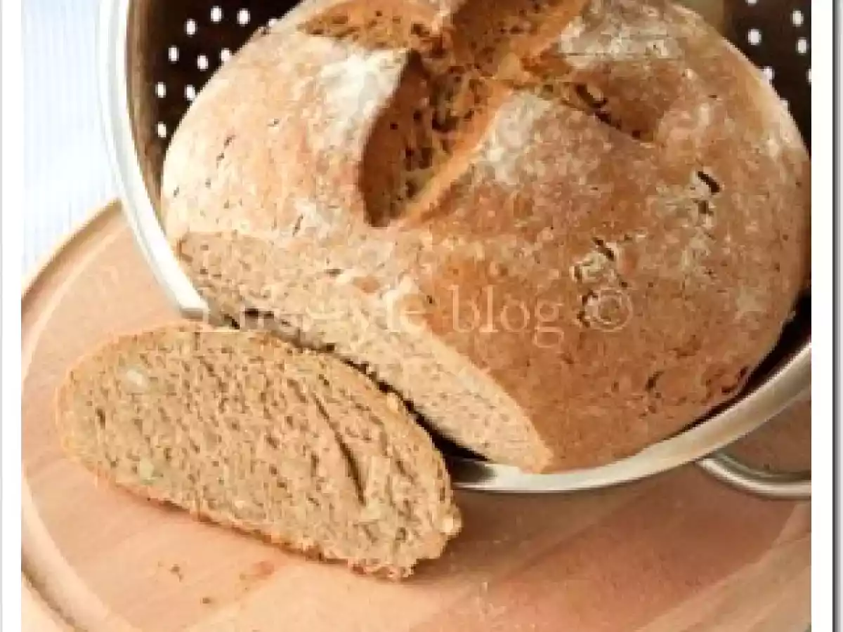 Paine cu secara si seminte de floarea soarelui - poza 3